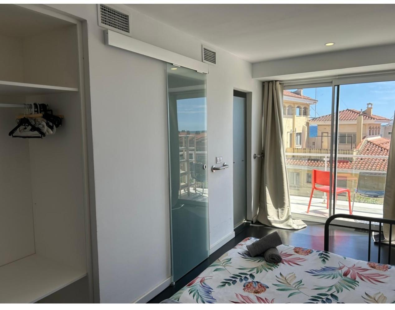 Hug Hotel2022 El Carrer del Canonge Eksteriør billede